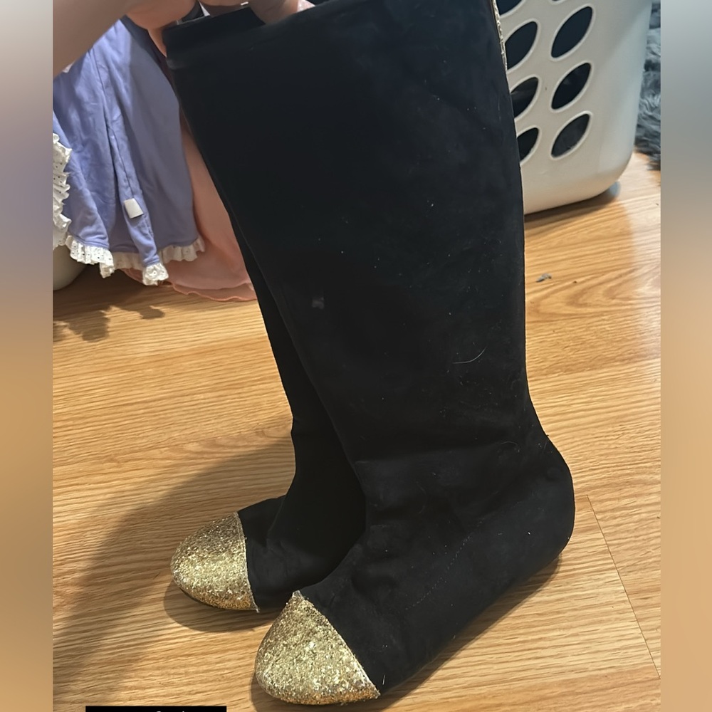 Joyfolie black/gold glitter boots
